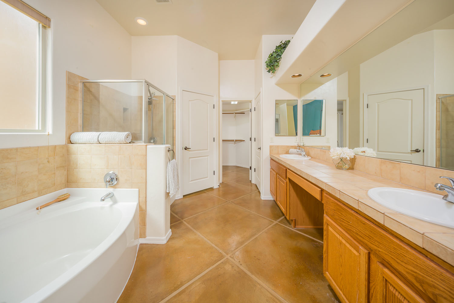 Civano Home For Sale 380k Spacious 5 Bedroom