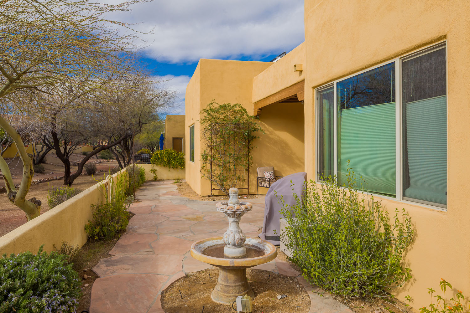 Civano Home For Sale 380k Spacious 5 Bedroom